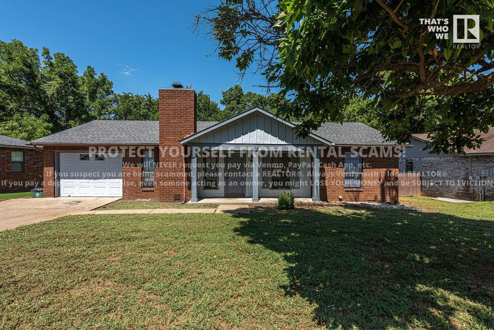 Fayetteville House: 424 E Malinda Dr
