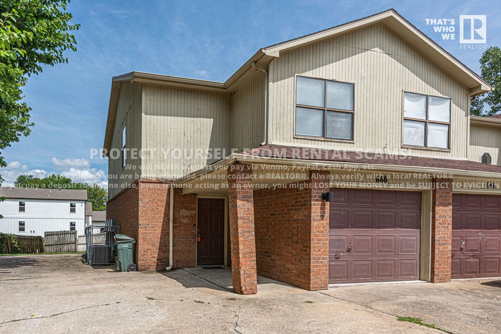 Fayetteville House: 688 W Martha Dr