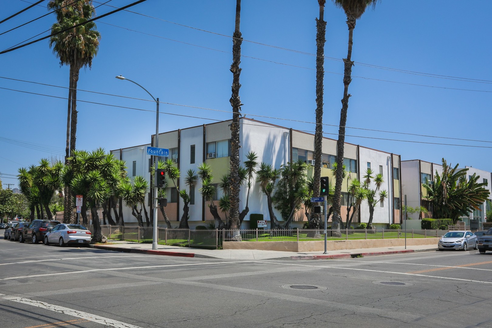 Los Angeles Apartment: 6151 Fountain Ave.
