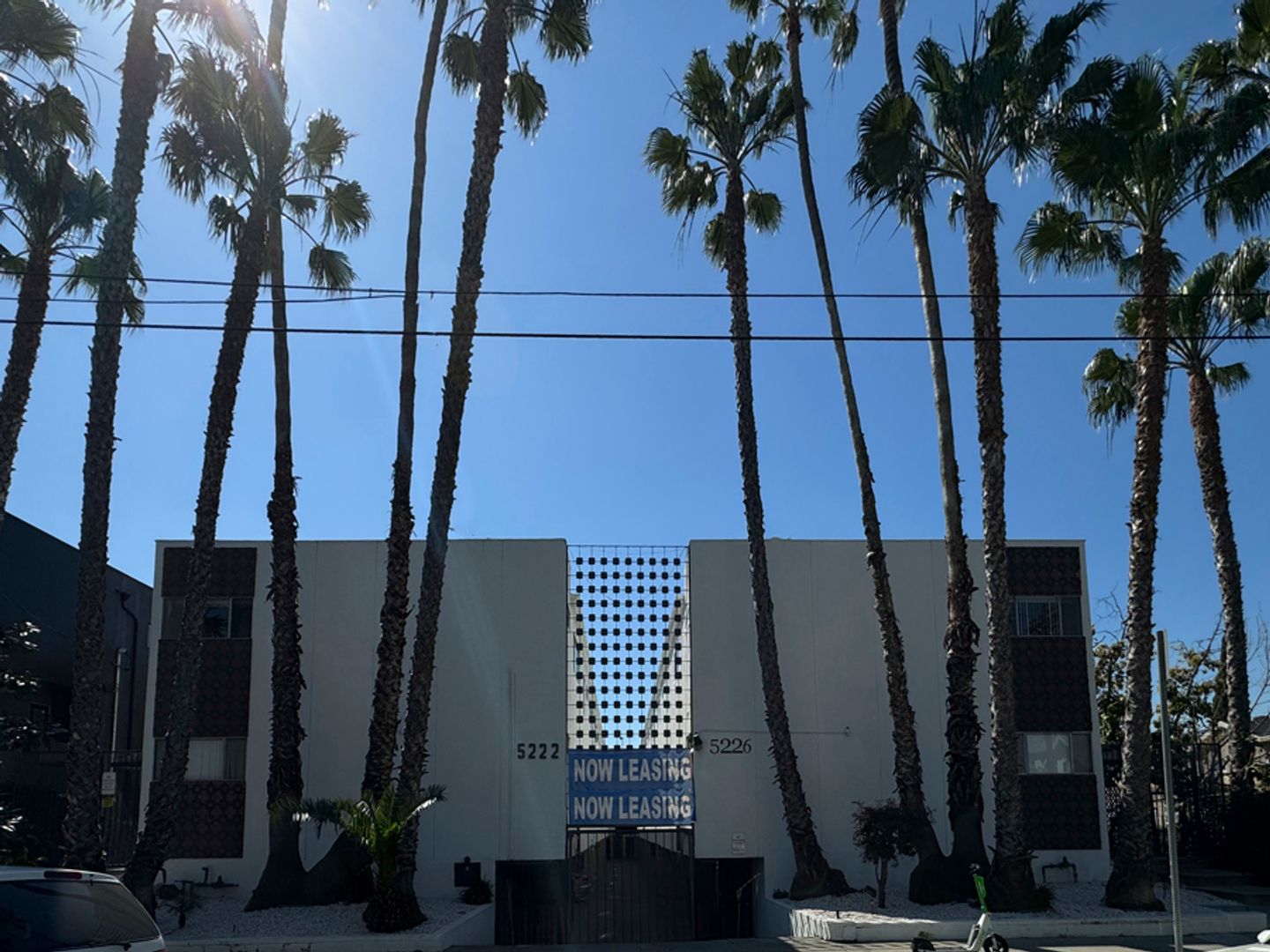 Los Angeles Apartment: 5222/5226 Lexington Ave.