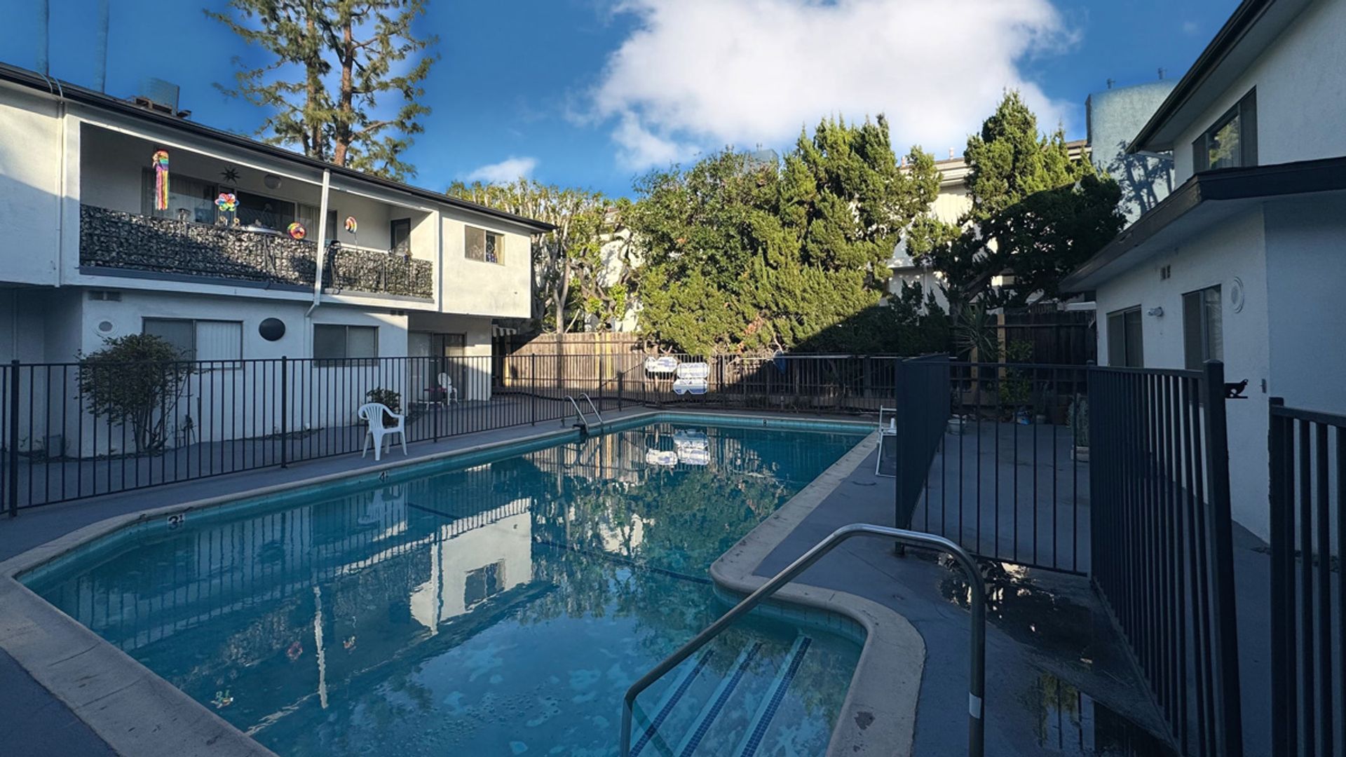 Valley Village Apartment: 12410 Chandler Blvd