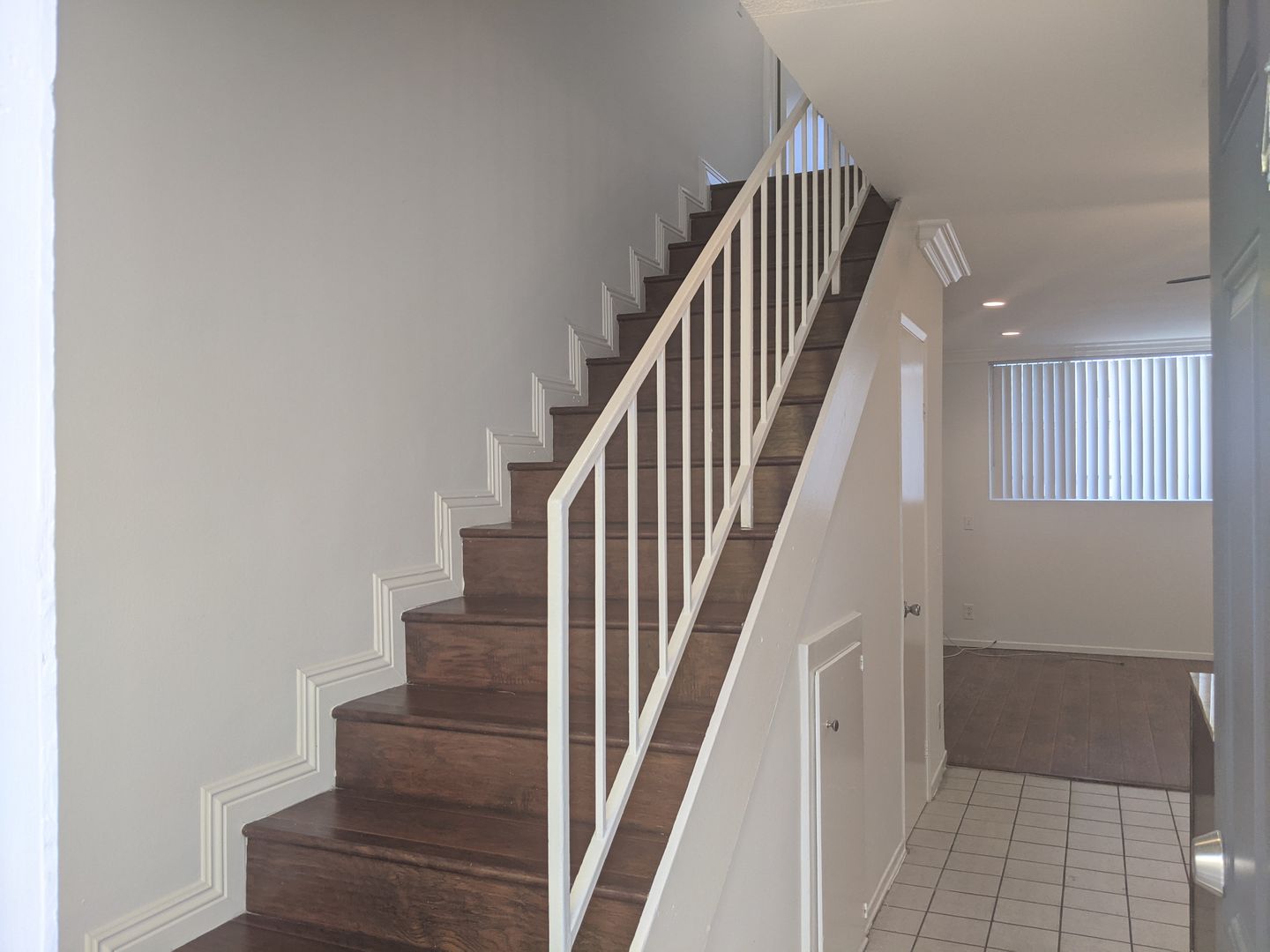 Van Nuys Apartment: 6042/6060 Fulton Ave.