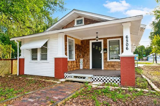 3 Bed - 2 Bath - Fenced Yard – photo 1