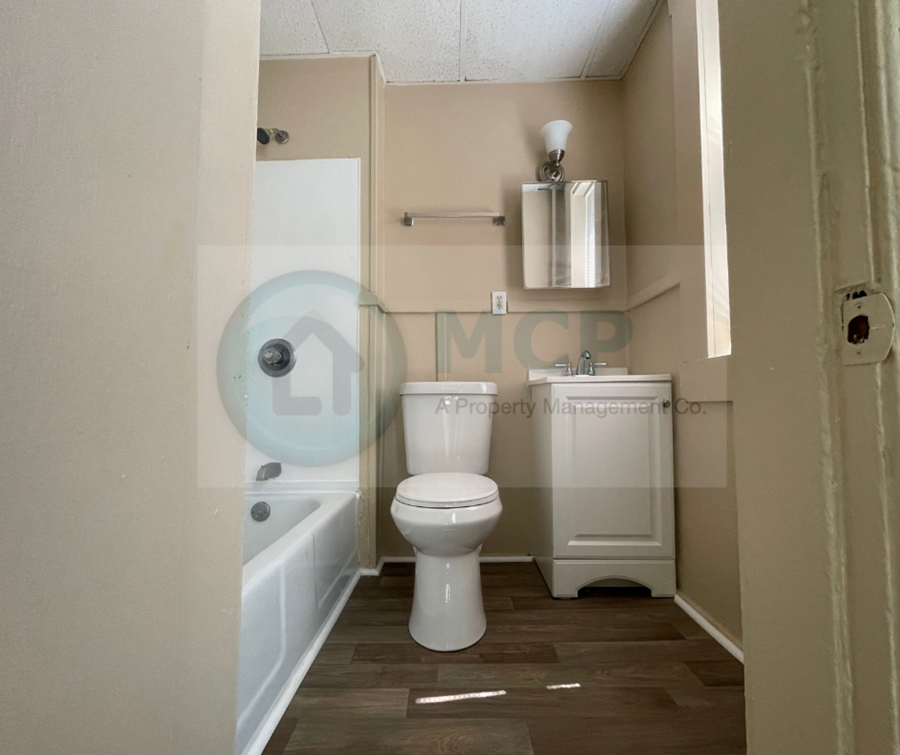 Holyoke Apartment: 7 Thorpe Avenue