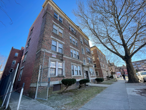 Two Bedroom Apartment | Heat and Hot Water Included – photo 1