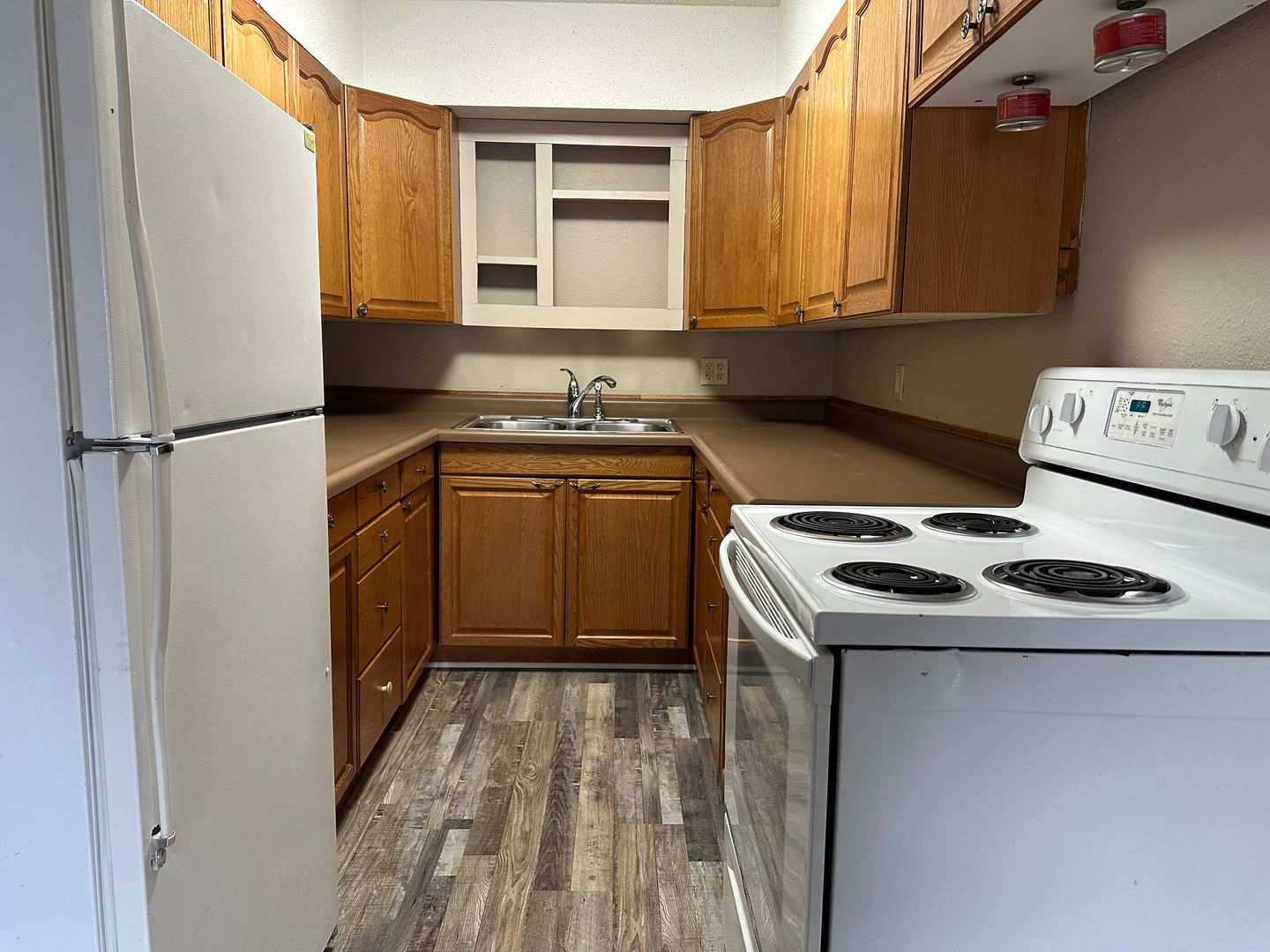 Boone Apartment: 815 Story