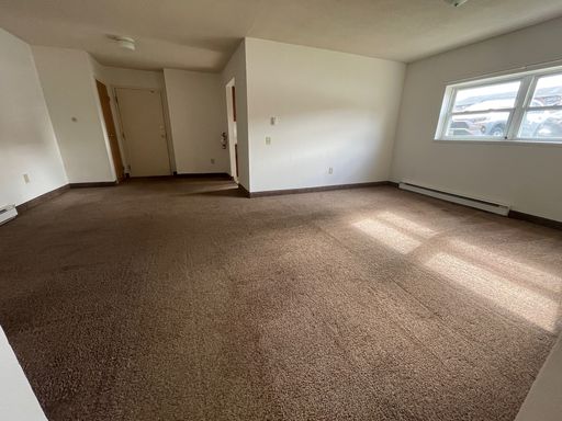 Spacious 3 bedroom Apartment Available for Rent Now!