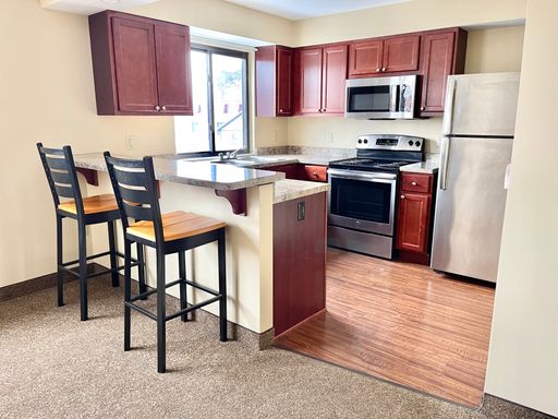 Open Concept 2 Bedroom 1 Bathroom Apartment for Rent!