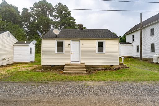 113 Davis Ln