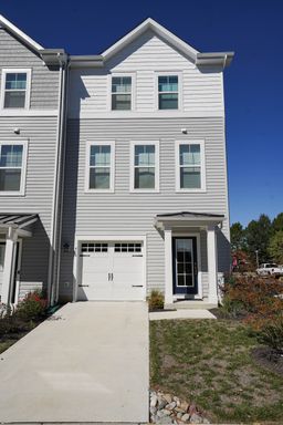 414 Waterfield Ct