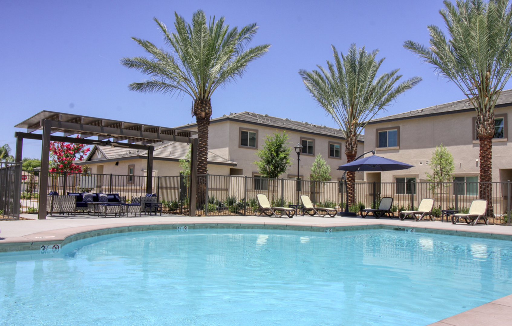 Bakersfield Apartment: 1610 Jenkins Road