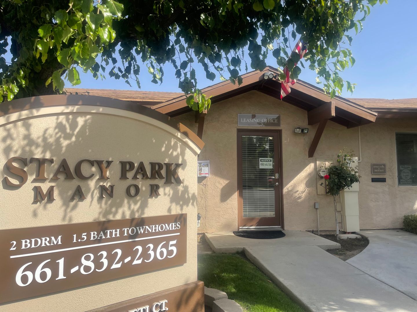 Bakersfield Apartment: 3500 Grassotti Court