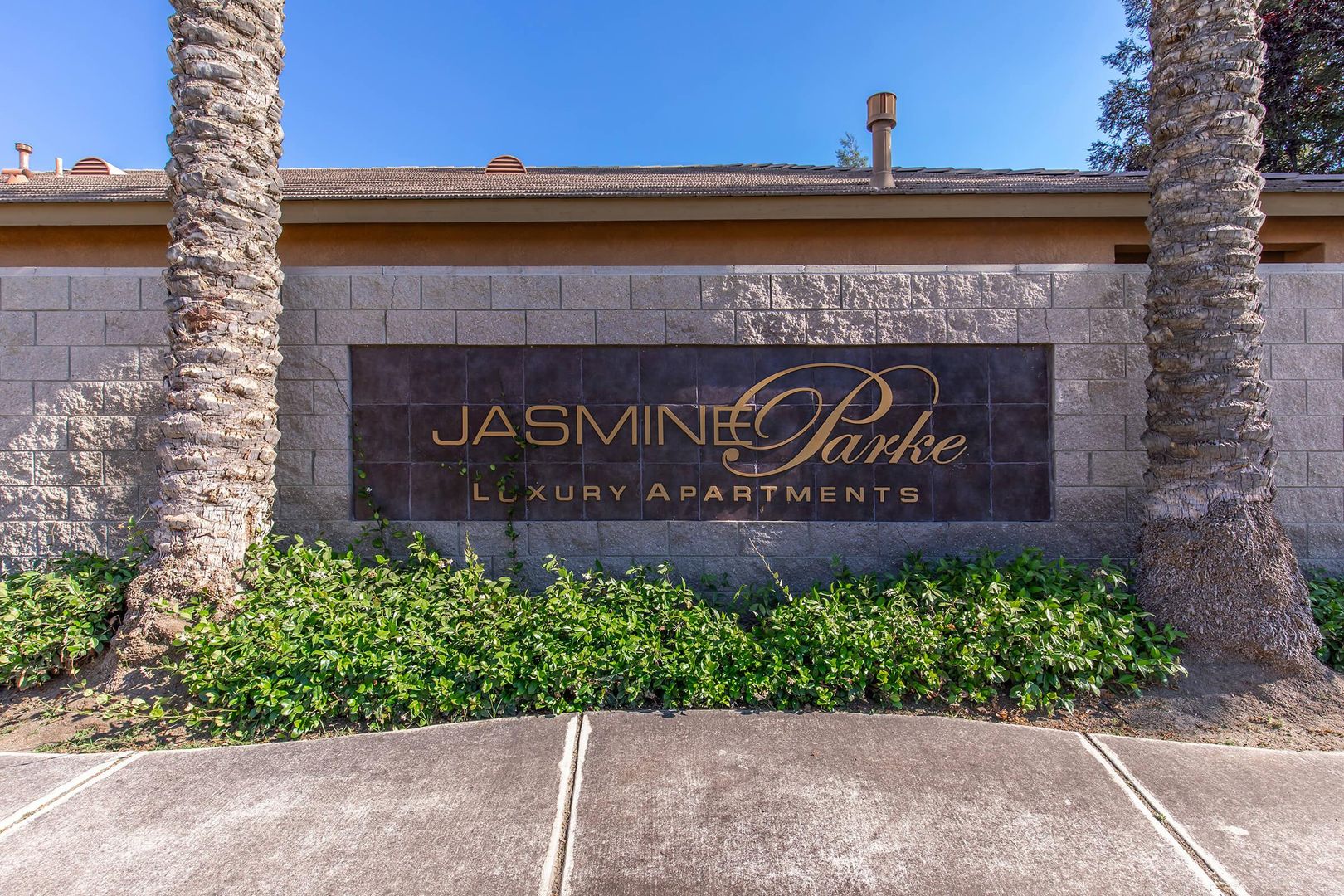 Bakersfield Apartment: 8512 White Rock Drive