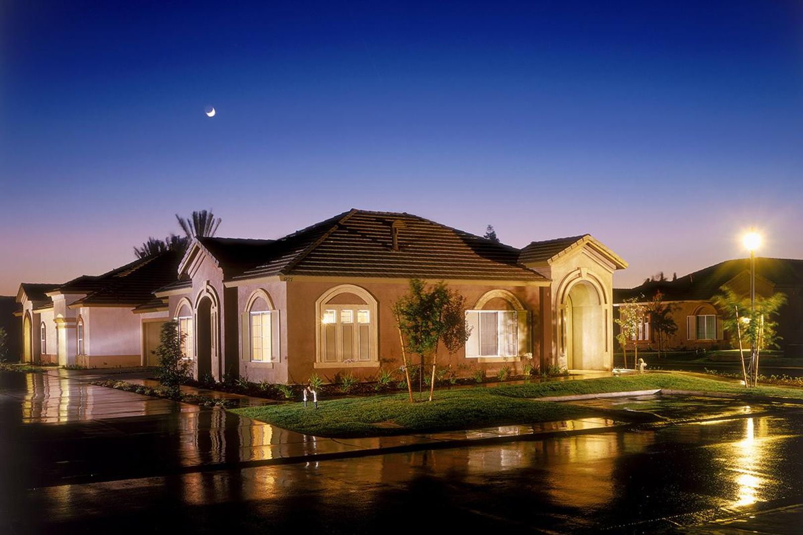 Bakersfield Apartment: 806 Jasmine Parke Drive