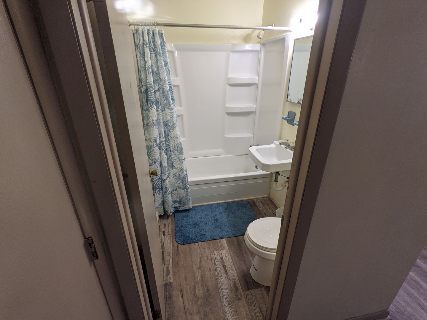 Milwaukee Apartment: 3401 W. Wells Street