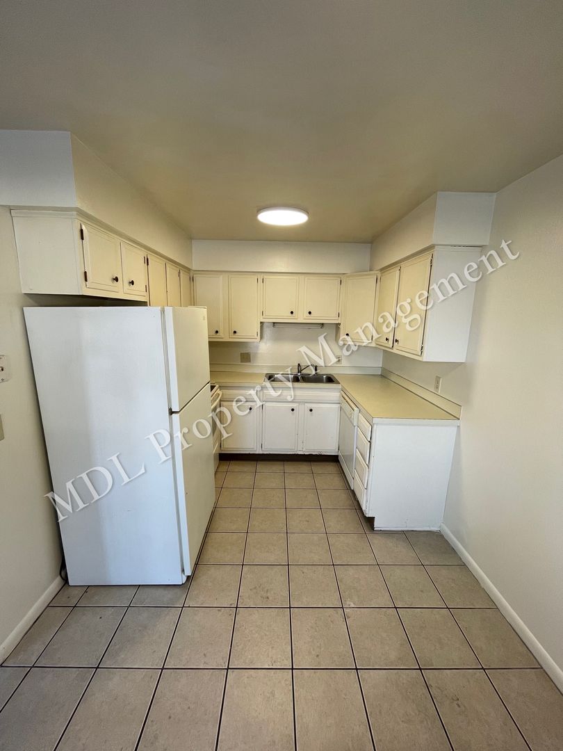 Saginaw Apartment: 2207 Weiss