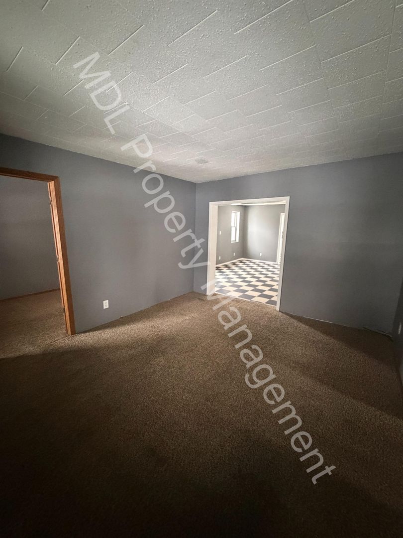 Saginaw House: 610 S Woodbridge St.