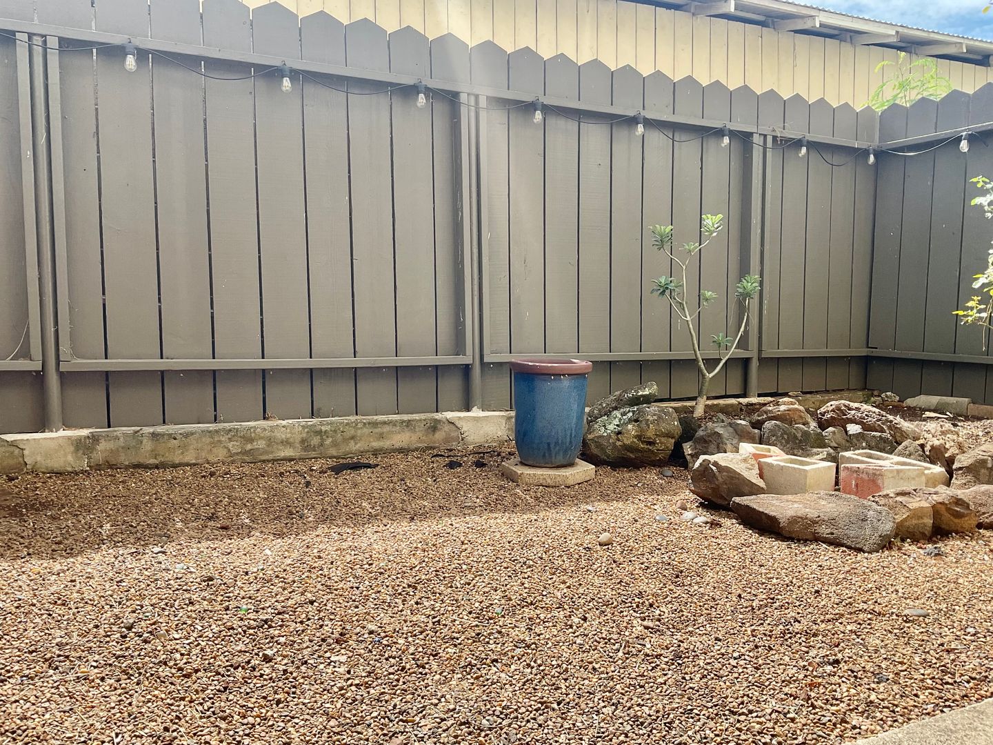 Charming 1/1/1 Ground Floor Unit with Lanai & Yard