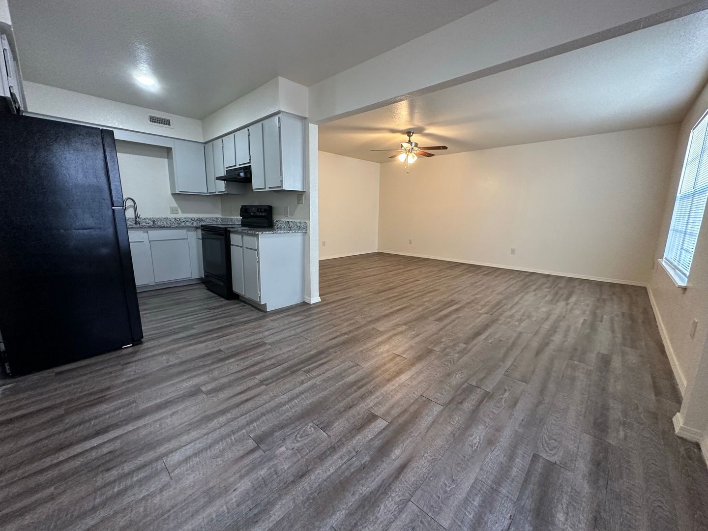 Van Buren Apartment: 2020-2024 Baldwin Street