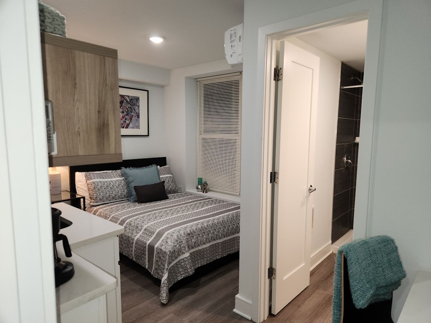 Washington Apartment: 1028 Park Road, NW