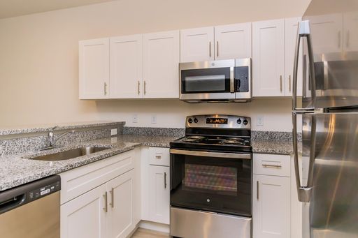 Alford (1/1) With Home Office – photo 1