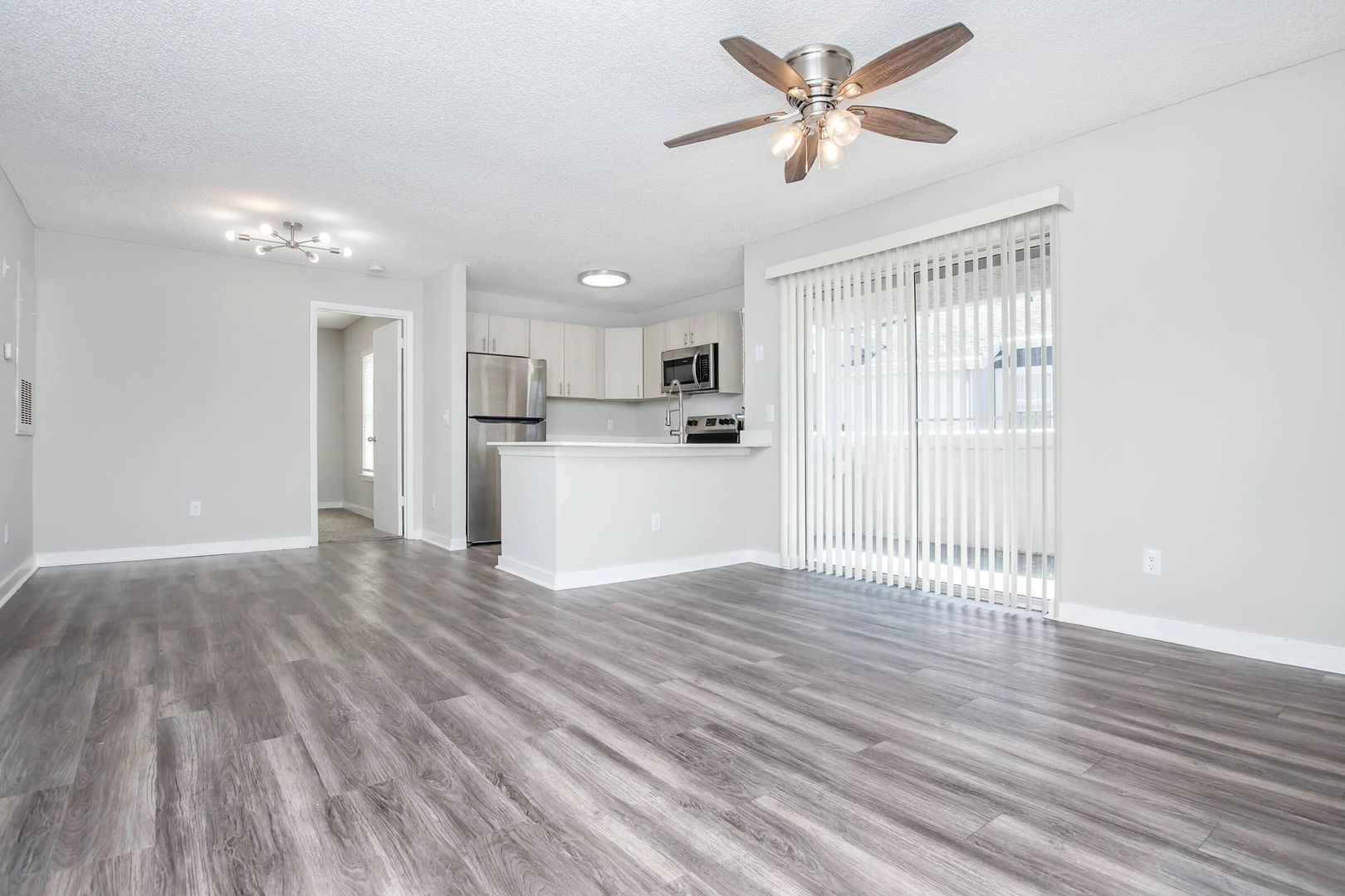 Orlando Apartment: 3024 N. Powers Drive
