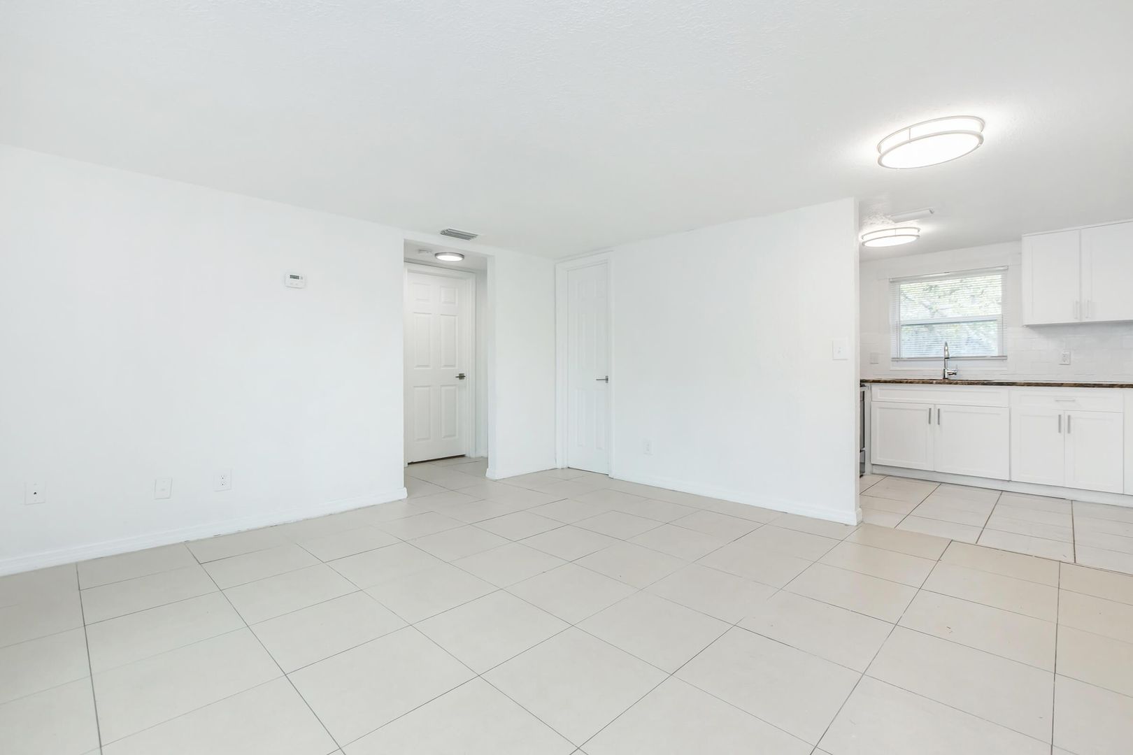 Tampa Apartment: 12710 English Hills Ct