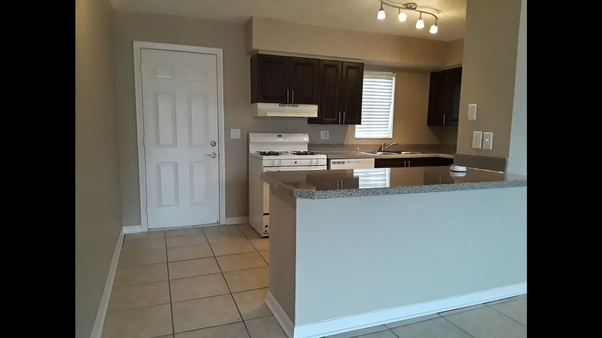 Jacksonville Apartment: 12802 Haverford Rd