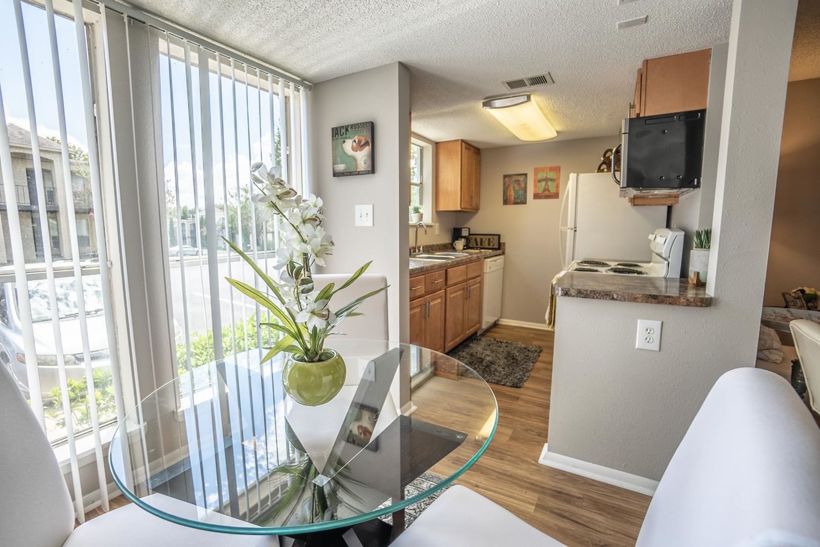 Tallahassee Apartment: 2855 Apalachee Parkway