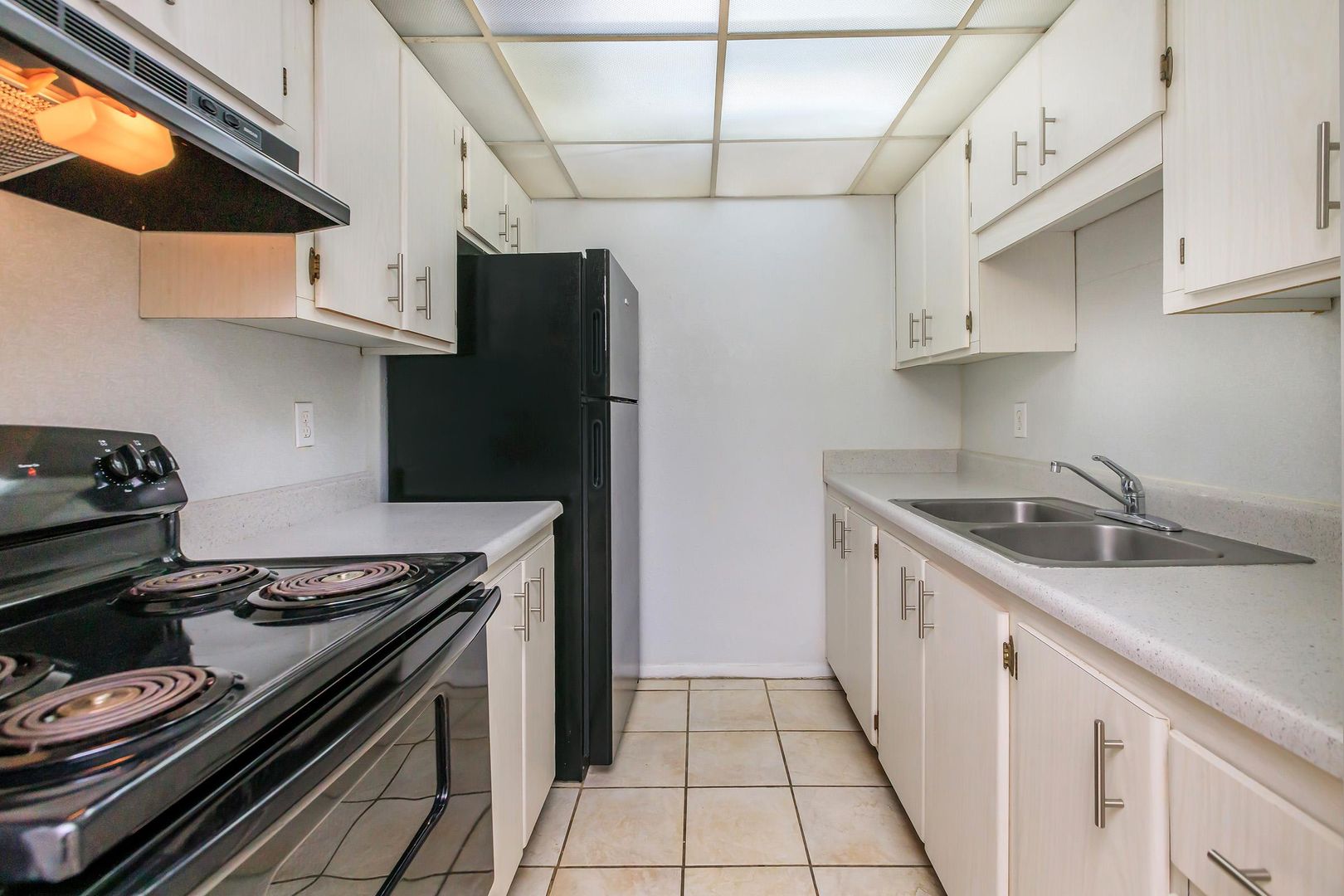 Bradenton Apartment: 4507 9th St W