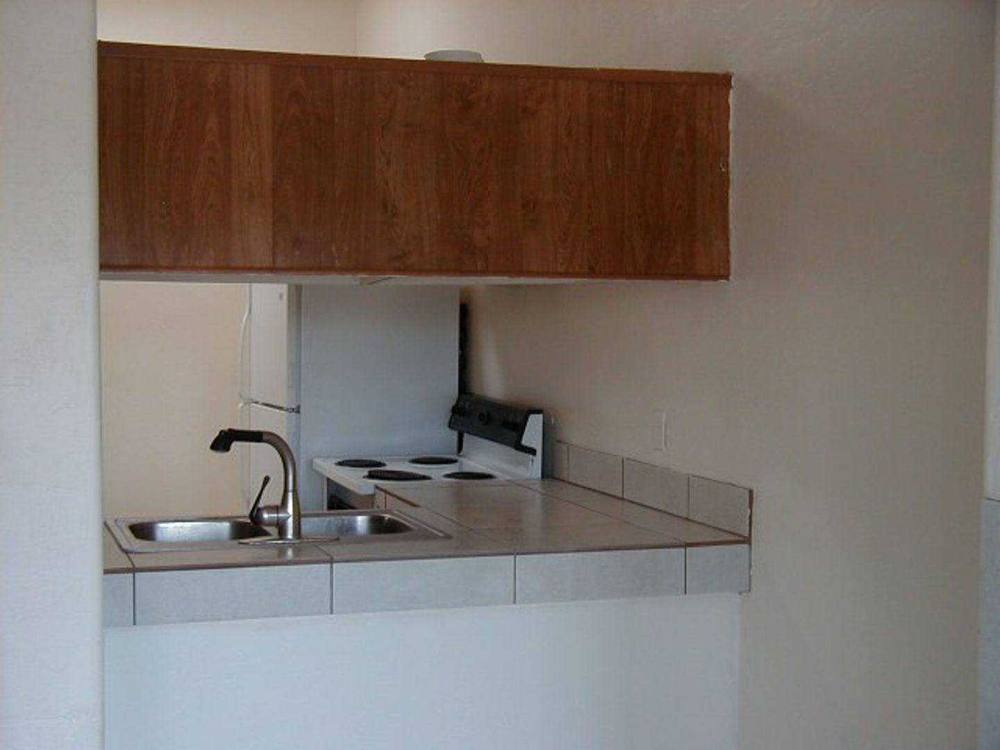 Tucson Apartment: 379-385 E Thoroughbred Street