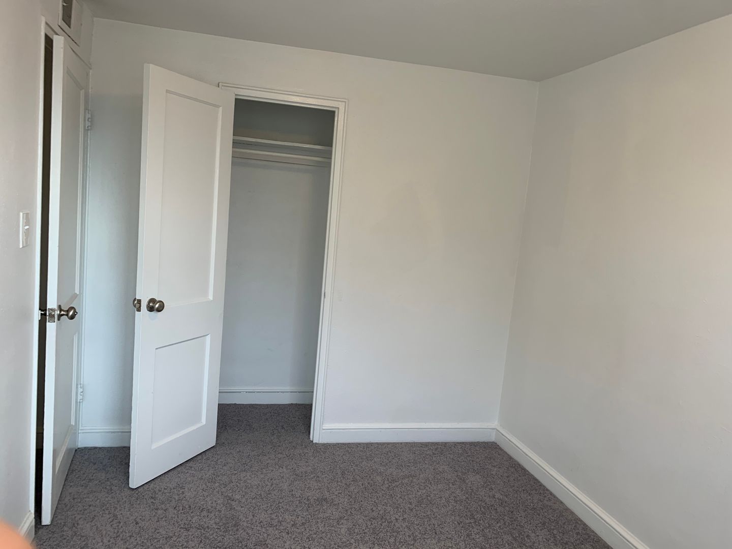 Salem Apartment: 231 Chestnut St