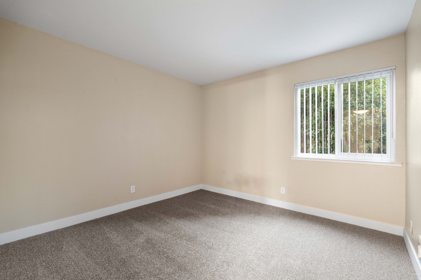 Chico Apartment: 808 West 2nd Avenue
