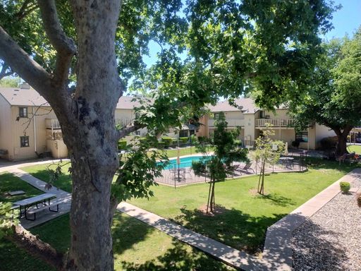 Walnut Gardens – photo 1