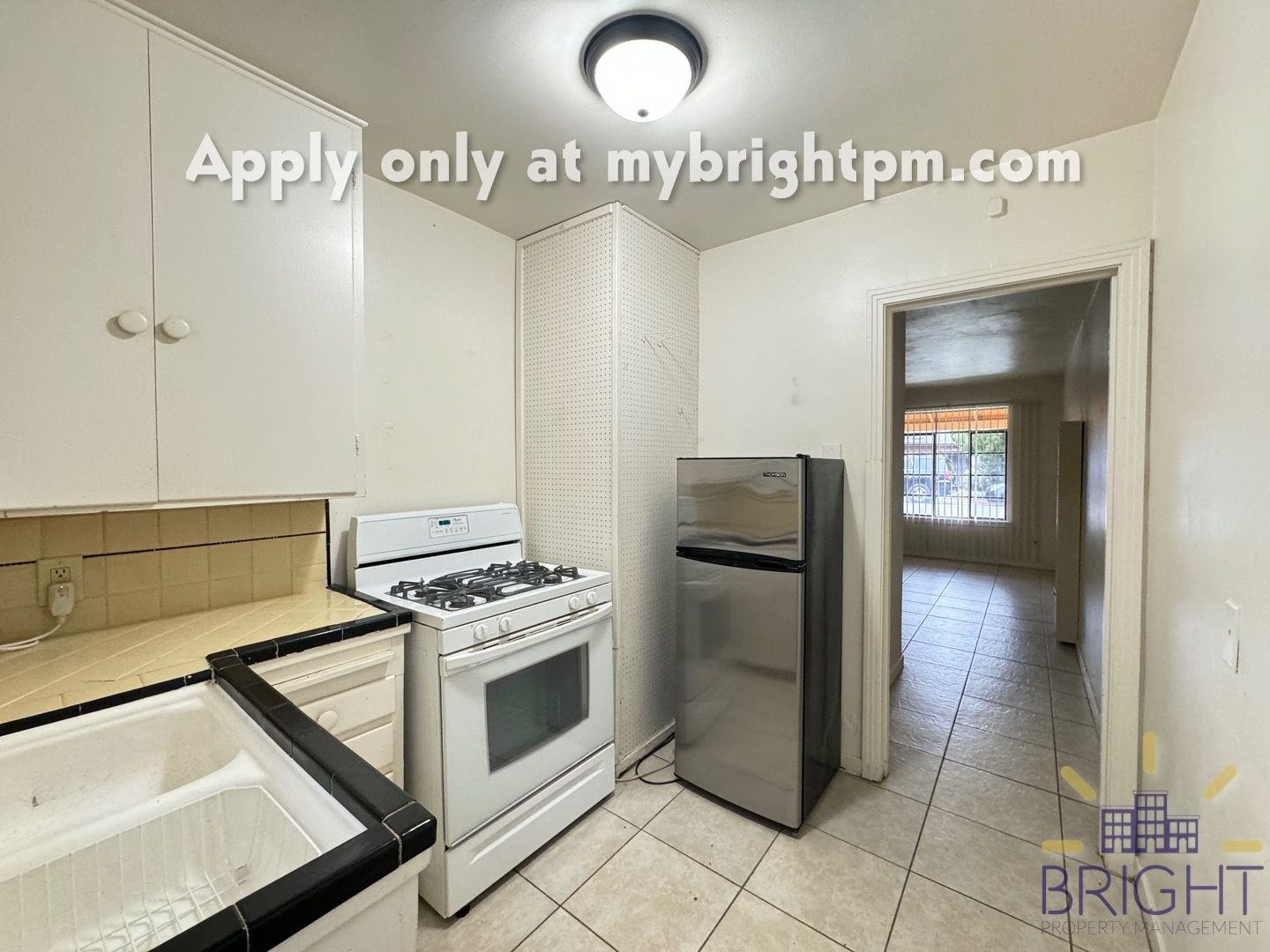 Sacramento Apartment: 4251-4269 21st Street & 2111 18th Avenue #1-6