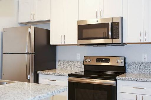 Sierra Ridge Apartments – Comfortable Living in Citrus Heights – photo 1