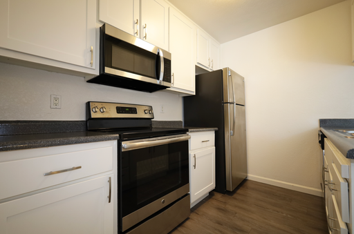 Sierra Ridge Apartments – Comfortable Living in Citrus Heights – photo 1