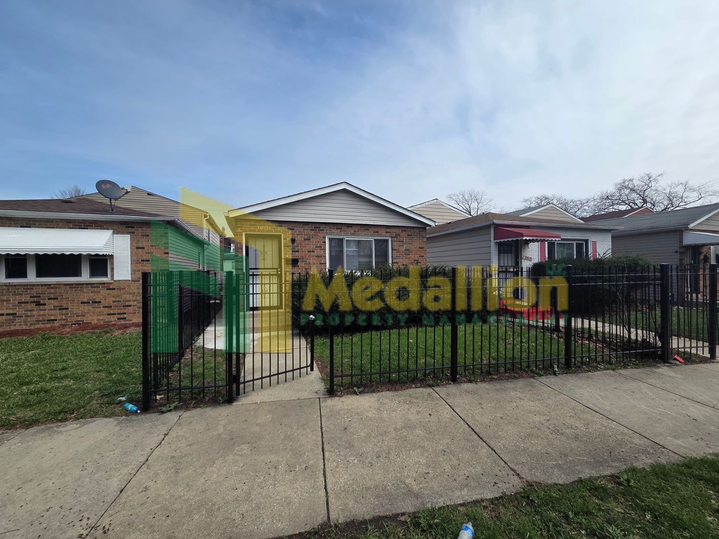 Chicago House: 10637 S Cottage Grove Ave