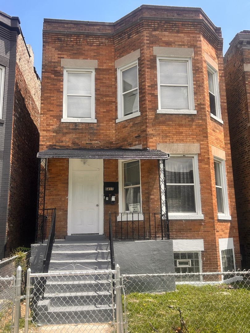 Chicago Apartment: 6417 S Evans Ave