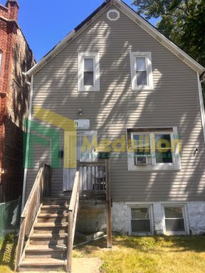 Updated 2-Bedroom Second-Floor Unit with Hardwood Floors – photo 1