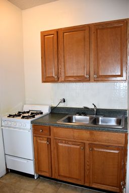 Updated 1 BR in the East End