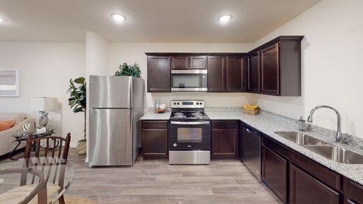 The Wrangler - 3BR/2BA w/Smaller Backyard