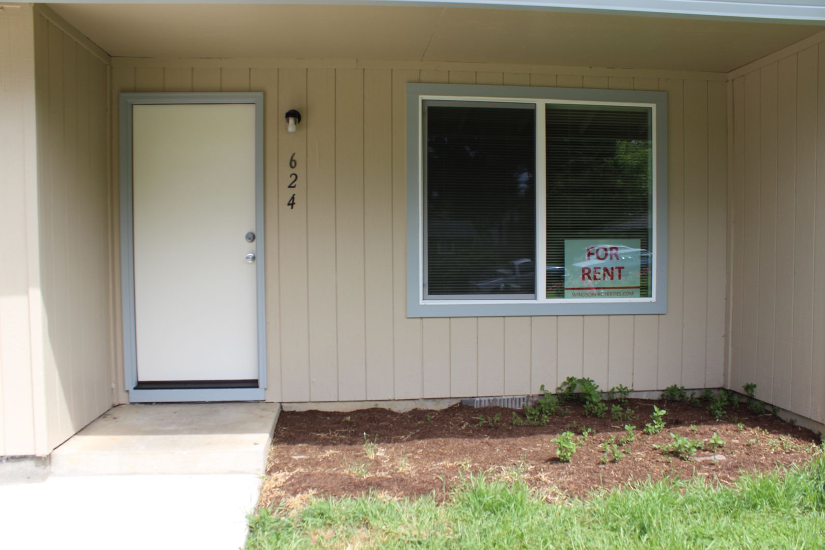 Hillsboro House: 624 SE 32nd Ct.