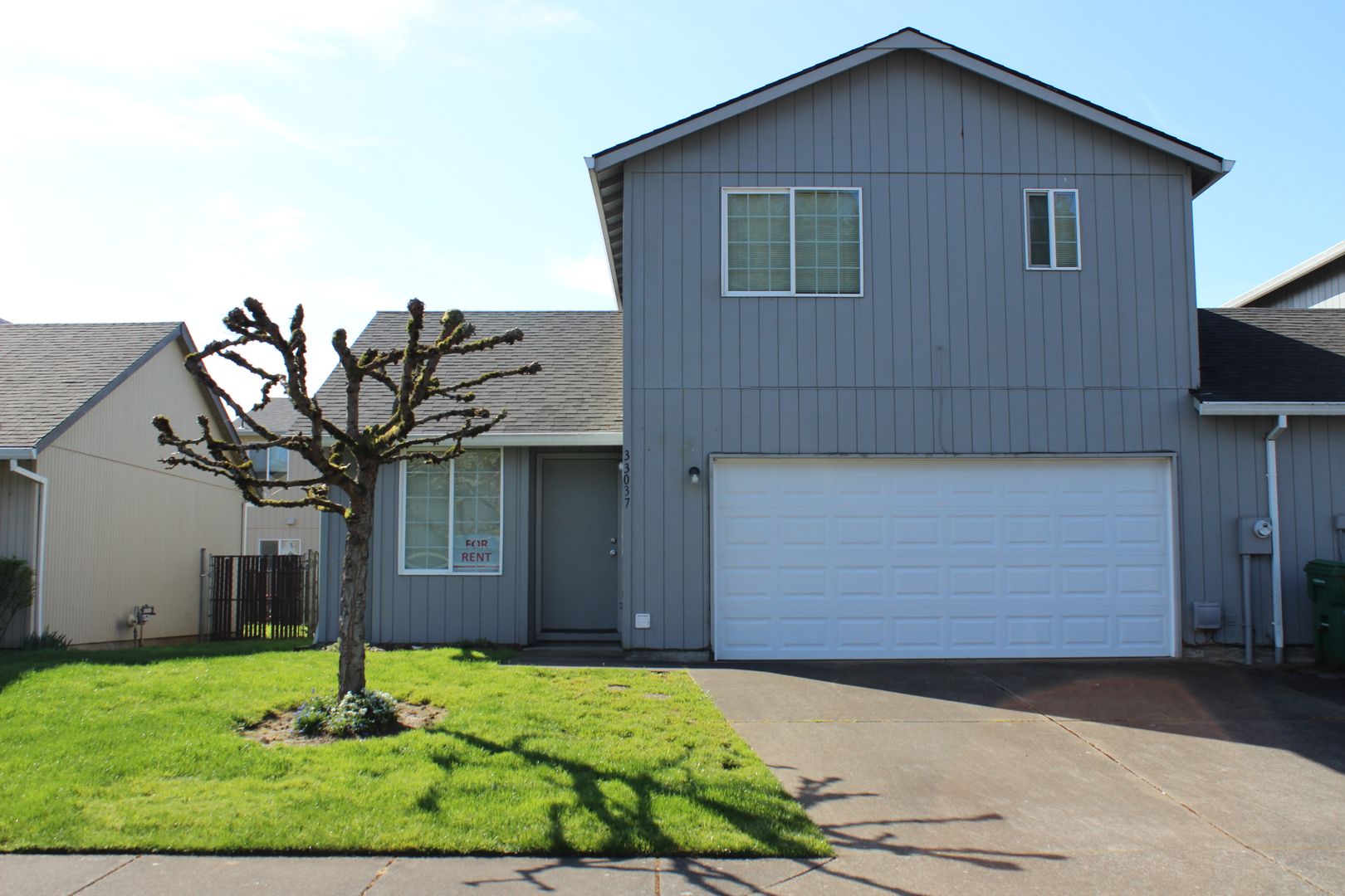 Scappoose House: 33037 NW Laurel St.