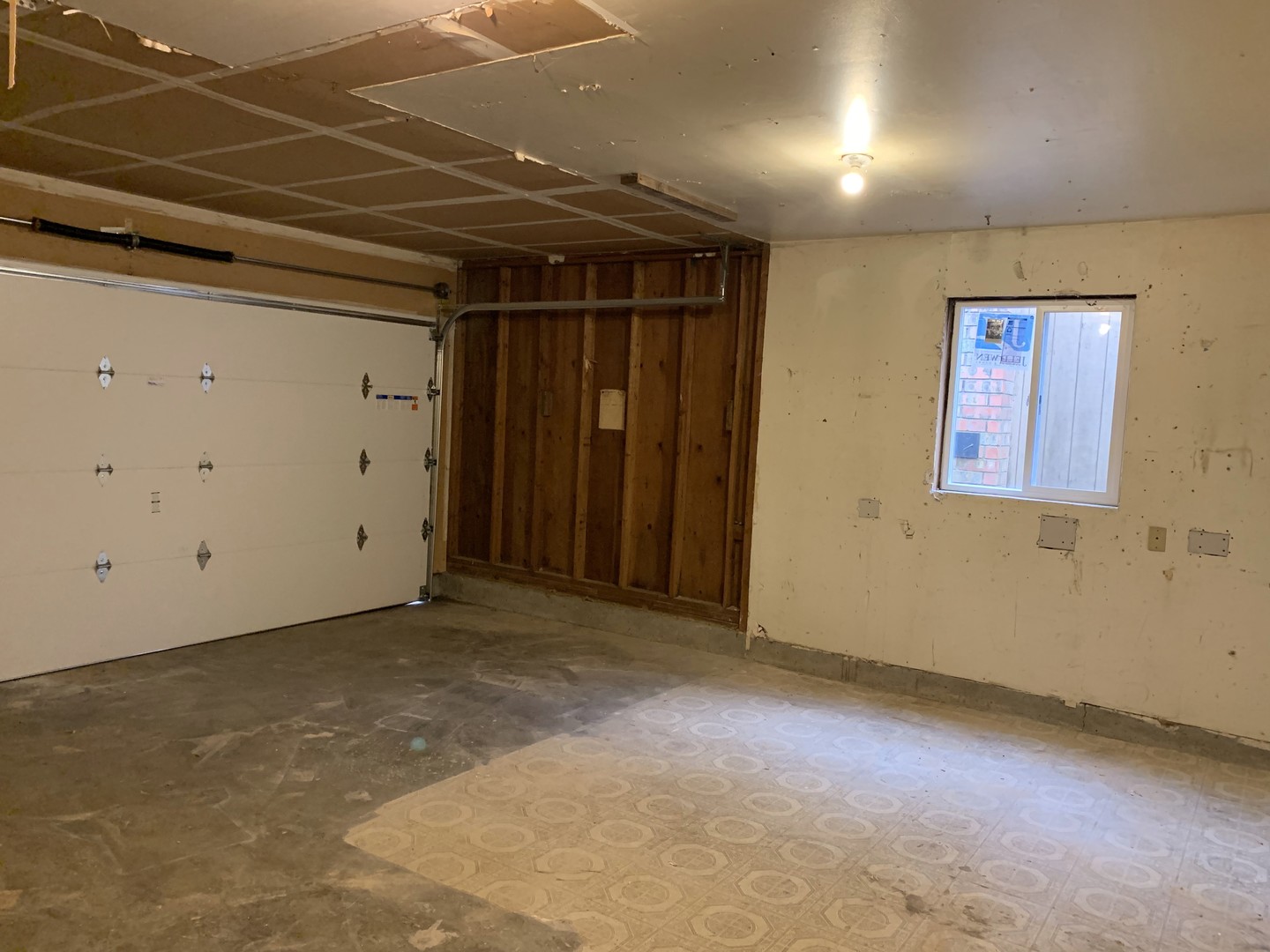 Beaverton House: 900 SW 179th Avenue