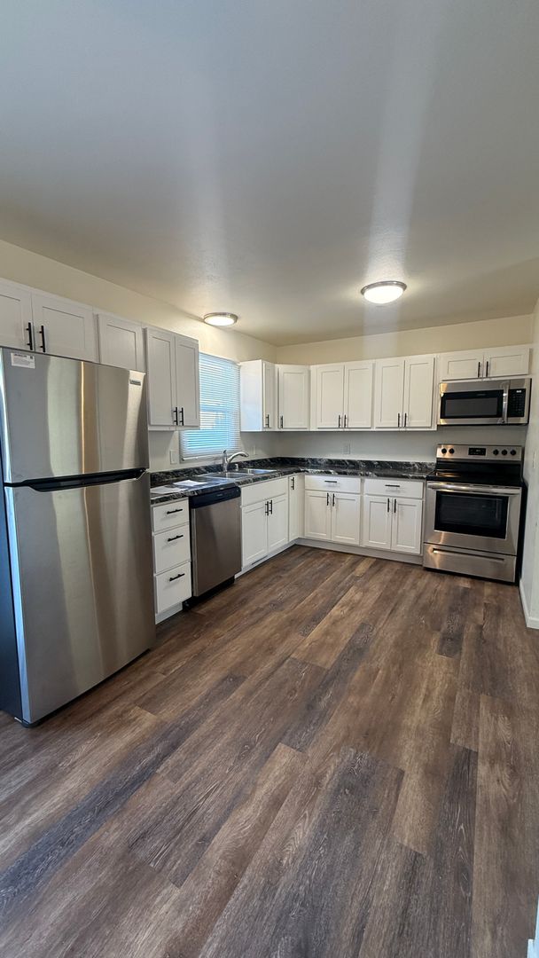 Sun Prairie Townhome: 1224-1298 Sunfield