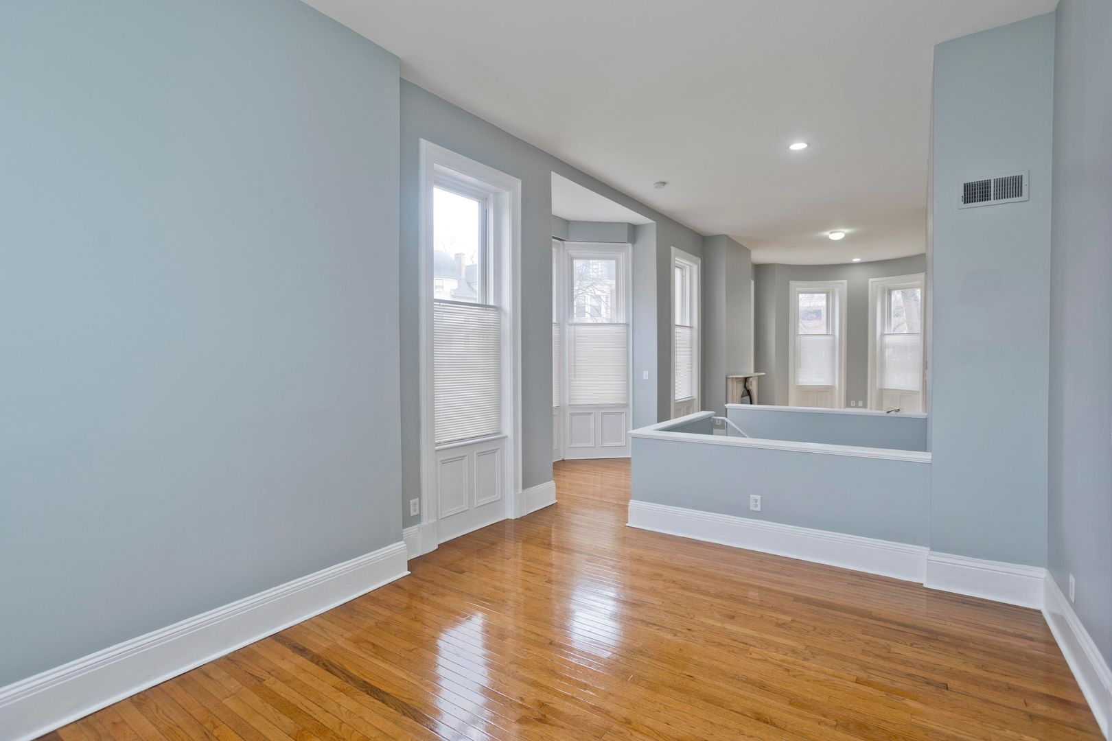 Springfield Apartment: 238-240 Union St