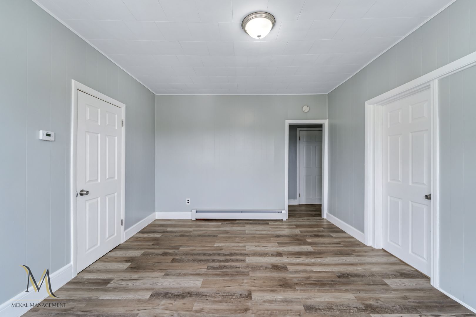 Chicopee Apartment: 27 Hillman St