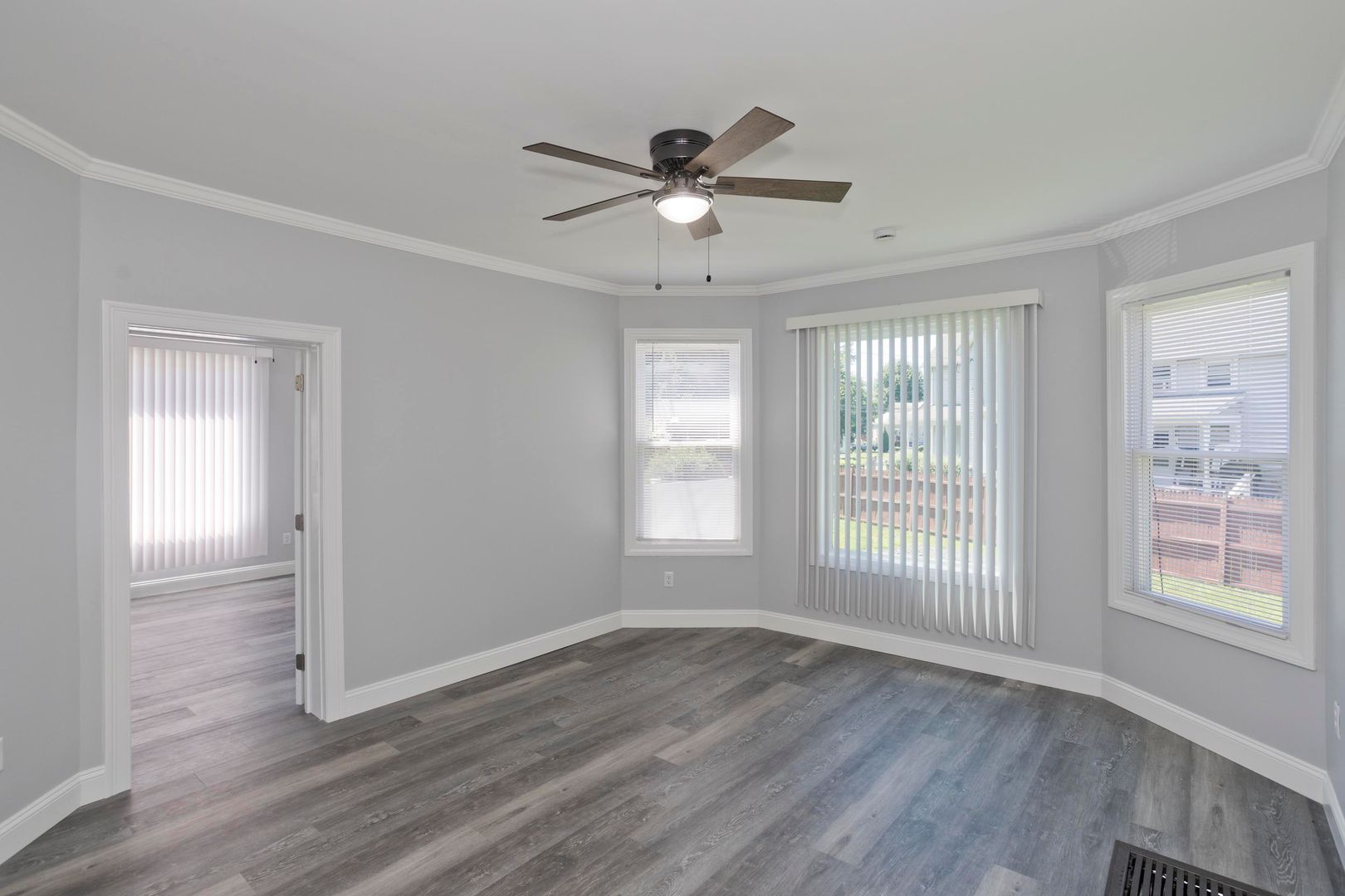 Westfield Apartment: 28 Union St