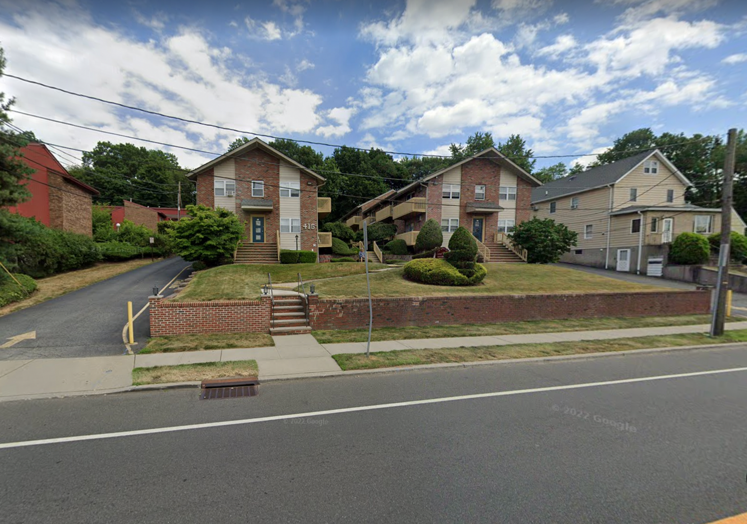 Leonia Apartment: 411 Grand Ave